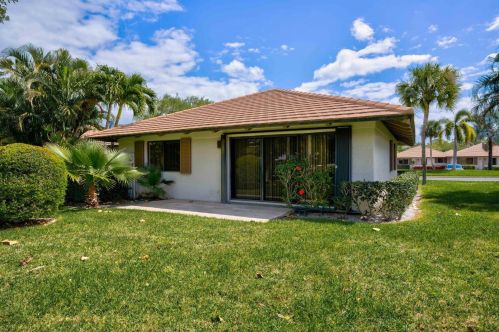 829 Club Dr, West Palm Beach FL  33418-7058 exterior