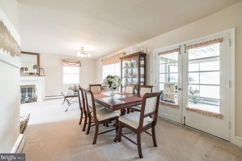 556 Leverington Ave, Philadelphia PA 19128-3314 exterior