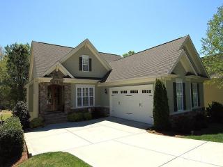 1221 Champions Pointe Dr, Durham, NC 27712-9080