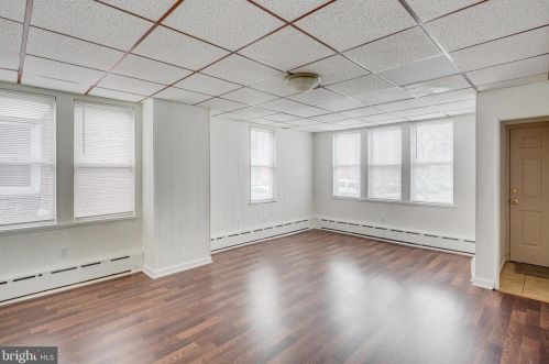 308 Monmouth St, Gloucester NJ  08030-1721 exterior