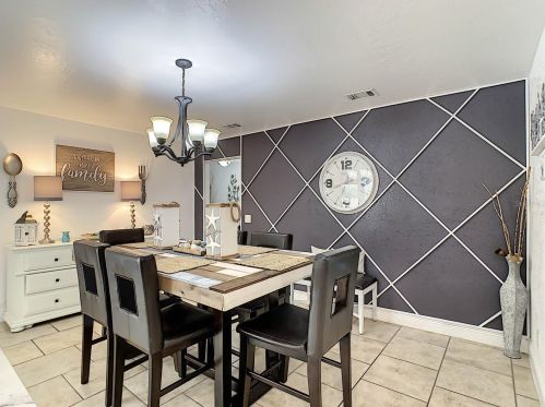 2425 Franklin Dr, Kissimmee FL 34744-2725 exterior