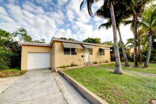 807 26th Ave, Hollywood FL  33020-3808 exterior