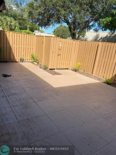 1700 Embassy Dr, West Palm Beach FL  33401-1913 exterior