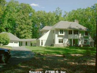 102 Fiddlehead Way, Collinsville, CT 06019-2247