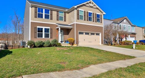 54 Charmalee Dr, Amelia, OH 45102-2369
