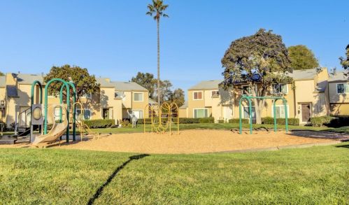 4200 Comet Cir, Union City CA 94587-4026 exterior