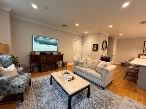 31 Orleans St, Boston MA 02128 exterior