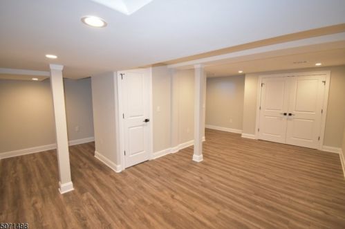 31 Lupine Way, Clark NJ  07066-1822 exterior