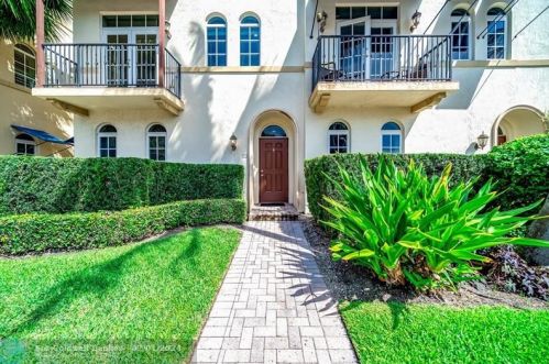 824 Virginia Garden Dr, Boynton Beach, FL 33435-6406
