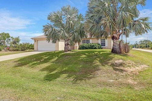3109 Flora Ave, Lehigh Acres, FL 33976-4576