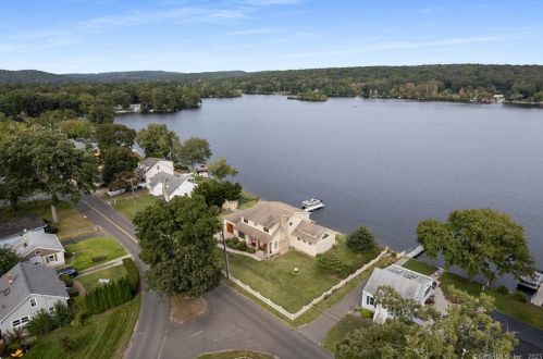 13 Rogers Lake Trl, Lyme, CT 06371-1224