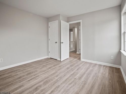 18 Berry Ln, West Milford NJ  07480-3632 exterior