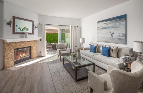 7777 Caminito Monarca, Carlsbad, CA 92009-8545