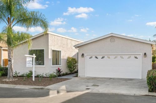 1044 Badger Way, Vista, CA 92081-8606