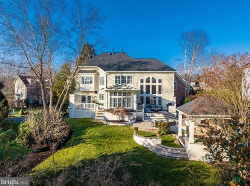 18506 Pelicans Nest Way, Leesburg VA  20176-3963 exterior