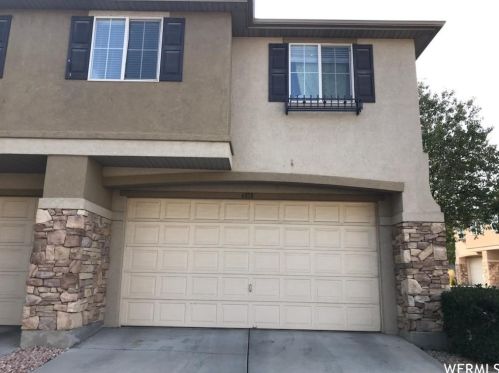 6818 Garonne Ct, Taylorsville, UT 84084-1939