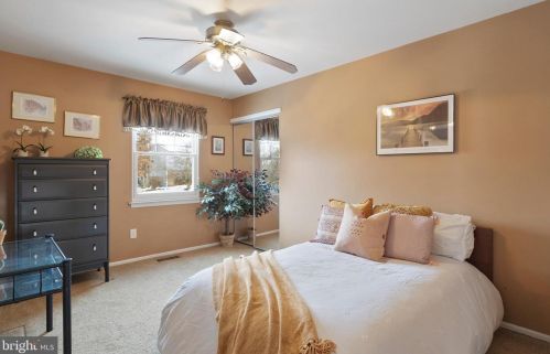 1162 Horseshoe Dr, Blue Bell PA  19422-1947 exterior