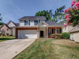 6622 Mallard Park Dr, Charlotte, NC 28269-0170