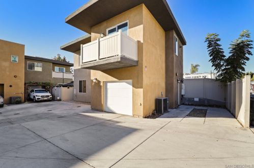 833 C Ave, National City, CA 91950-3330