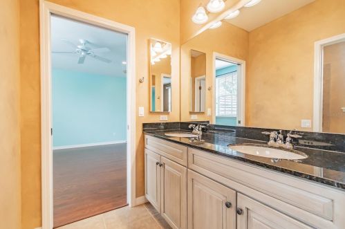17514 Corsino Dr, Lutz FL  33548-4803 exterior