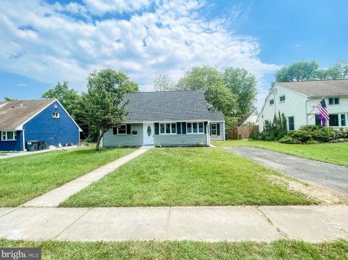 1108 Montgomery Rd, Wilmington, DE 19805-1332