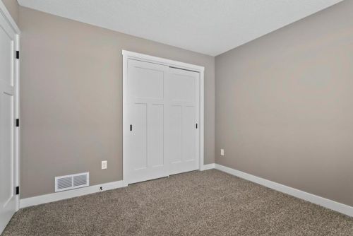 648 Kreekview Dr, East Farmington WI  54020-5860 exterior