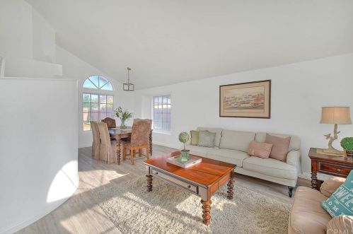 751 Larch Ave, Rialto CA  92376-4751 exterior