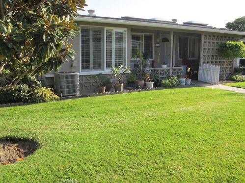 13371 Danbury Ln, Seal Beach, CA 90740-4073