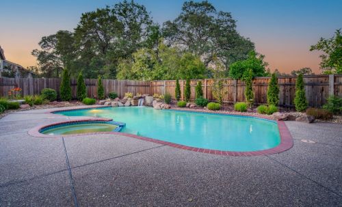 111 Burrill Dr, Folsom CA  95630-2270 exterior