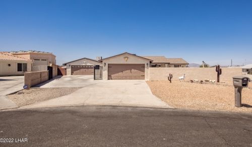 2196 Rainbow Ave, Lake Havasu City, AZ 86403-3835