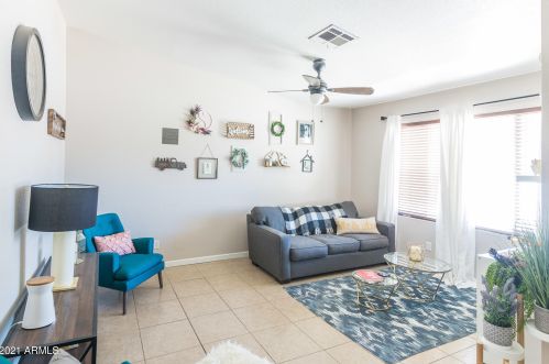 2907 Evergreen St, Chandler, AZ 85225-2189