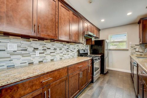 709 Pinehurst Dr, Richardson TX 75080-4113 exterior