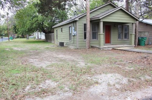 1110 Clinton St, Stephenville TX  76401-2408 exterior