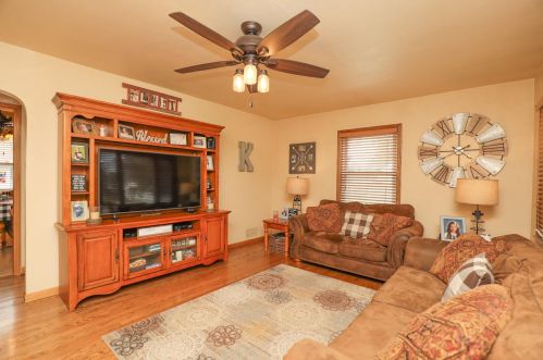 5502 37th Ave, Kenosha, WI 53144-6903