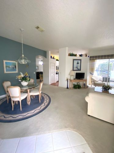 824 Lake Charles Cir, Fort Pierce, FL 34986-3418