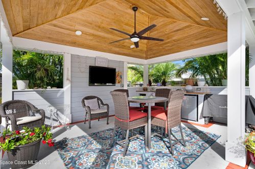 221 Degan Pl, Sebastian FL  32958-4509 exterior