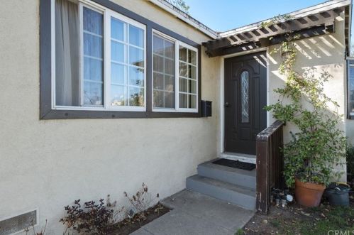 5305 Lennox Ave, Van Nuys, CA 91401-5609