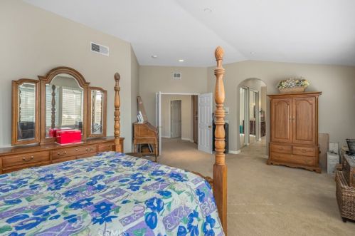 1371 Kirkmichael Cir, Riverside CA  92507-8426 exterior