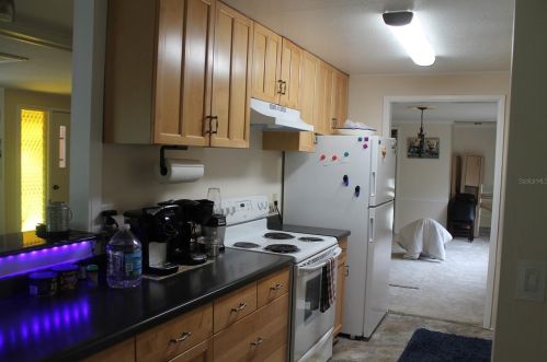 410 Tennis Ln, Lake Mary FL  32746-2526 exterior