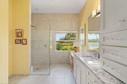 24190 Copperleaf Blvd, Bonita Springs FL 34135-8172 exterior