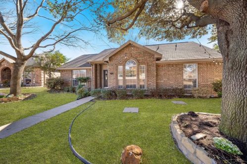 8070 Rock Brook St, Frisco, TX 75034-5580