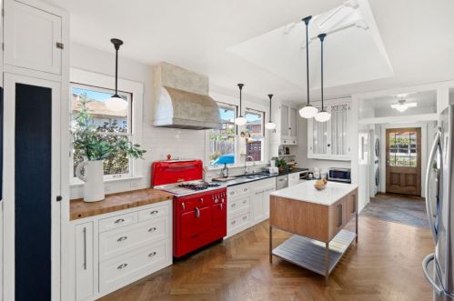 210 Eucalyptus Ave, South San Francisco CA  94080-2455 exterior