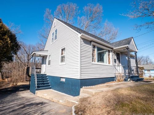 29 Glenbrook Ave, Waterbury, CT 06705-1719