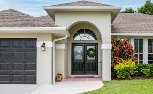 6800 Hogate Cir, Fort Pierce, FL 34983-1339