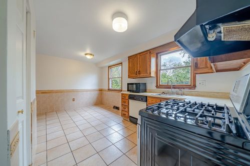 212 Halsey Dr, Mckeesport PA  15132-7510 exterior