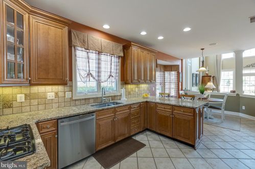 15089 Troon Ct, Haymarket VA  20169-3130 exterior