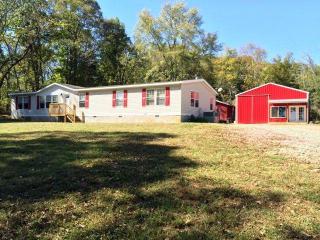 910 Parker Rd, Ravenscroft TN  38583-4773 exterior