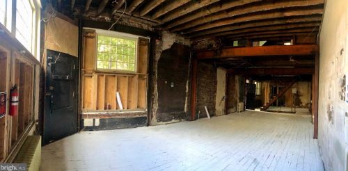 1017 Fitzwater St, Philadelphia, PA 19147-2724