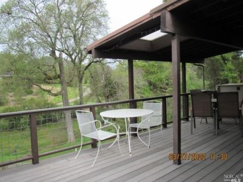 930 Live Oak Ave, Ukiah CA  95482-3733 exterior