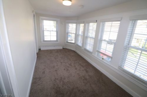 210 8 Ave, Manville NJ  08835-1233 exterior